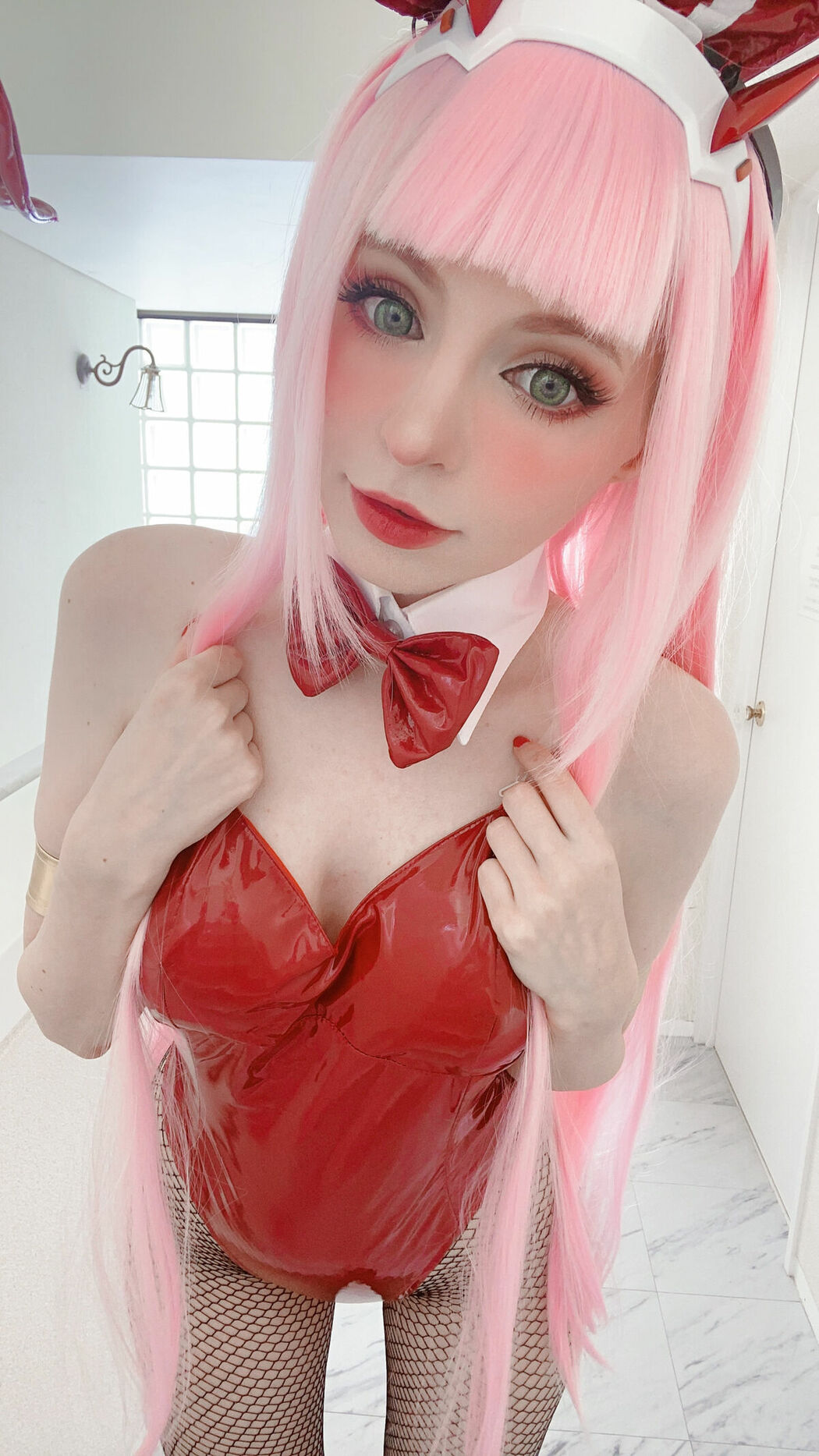 Coser@Peach milky – ZeroTwo (79P)
