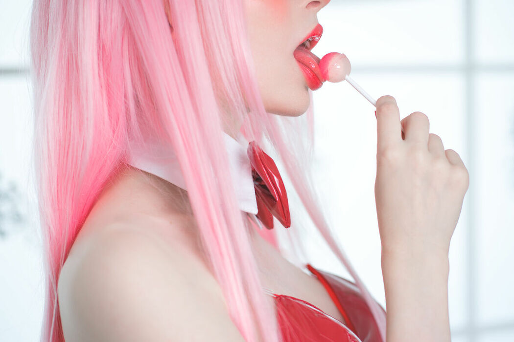 Coser@Peach milky – ZeroTwo (79P)