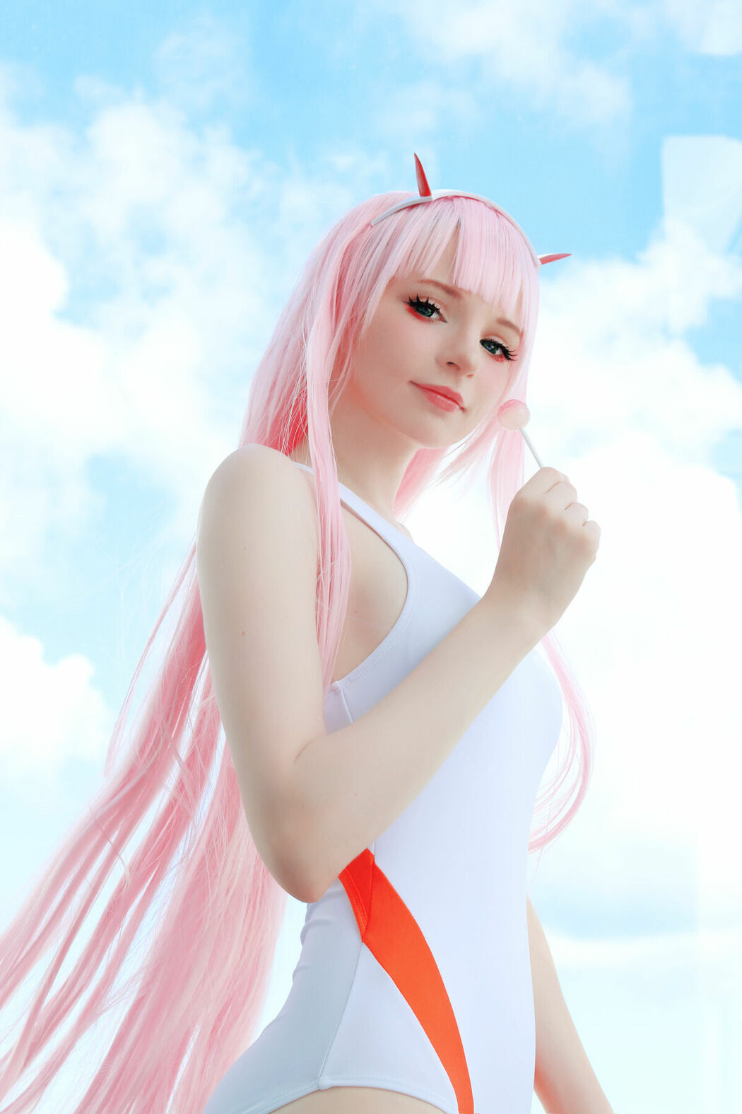 Coser@Peach milky – ZeroTwo (79P)