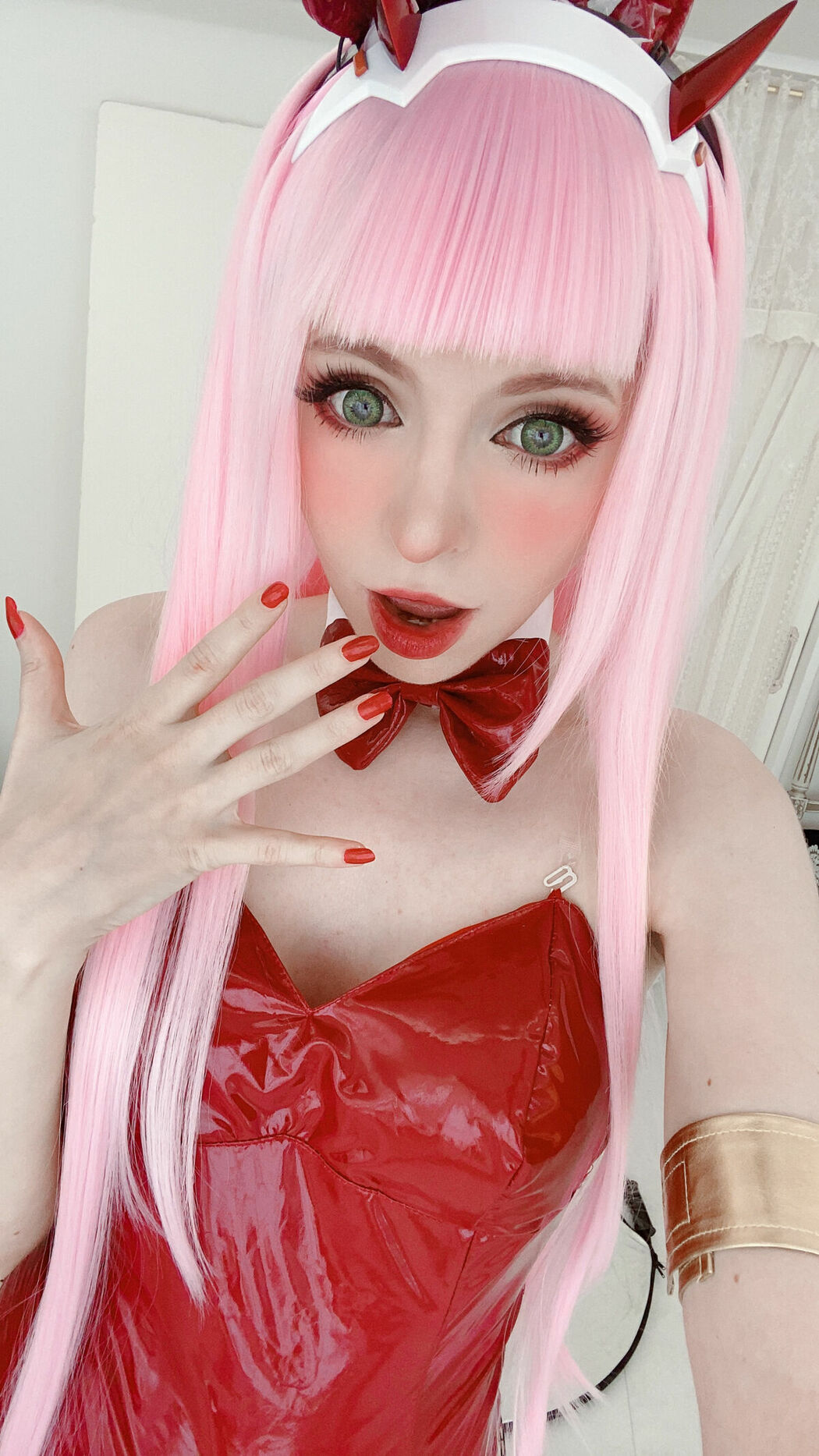 Coser@Peach milky – ZeroTwo (79P)