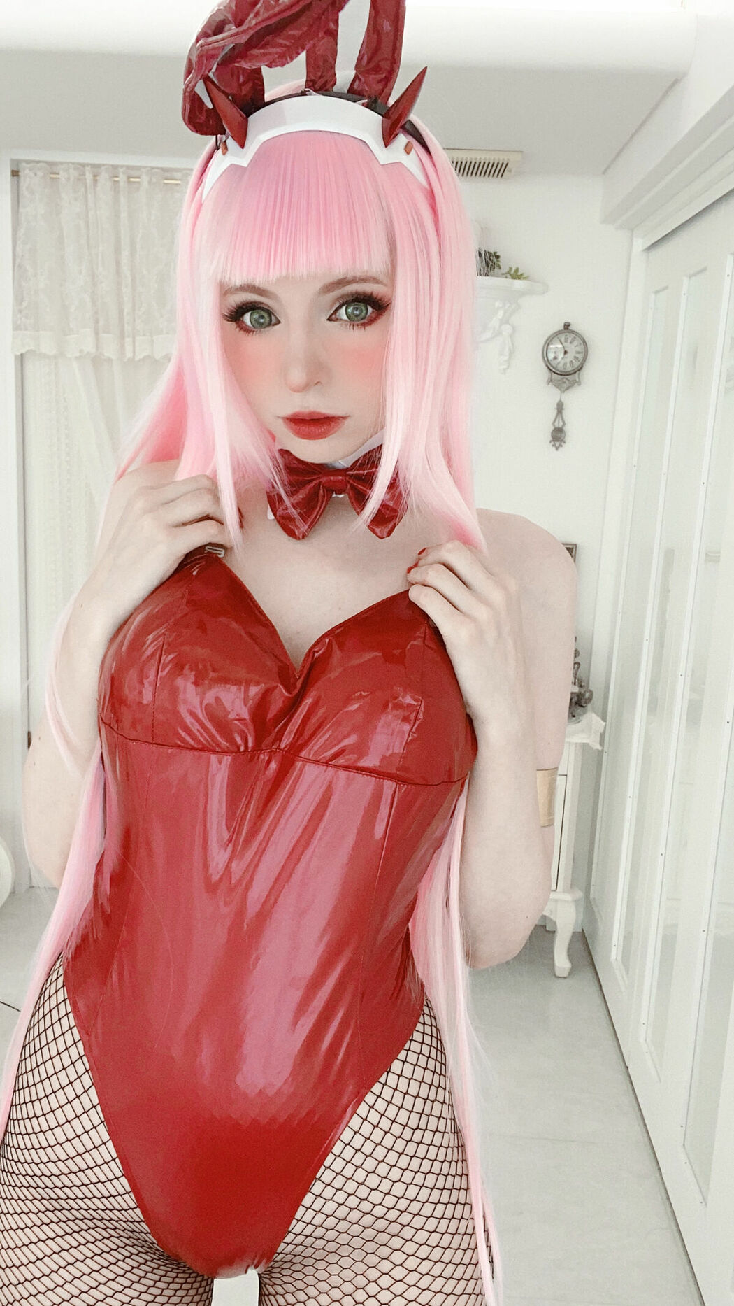 Coser@Peach milky – ZeroTwo (79P)