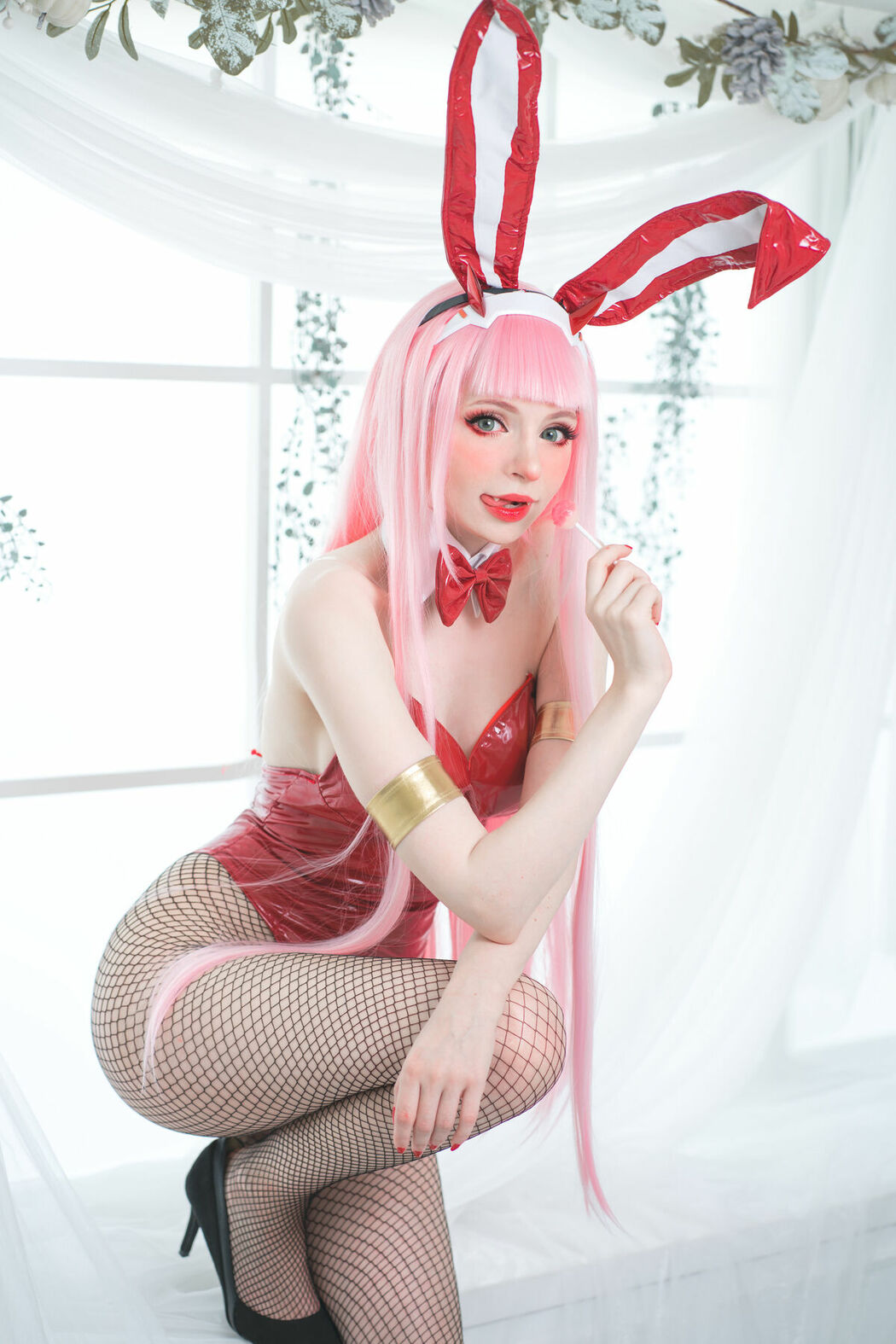 Coser@Peach milky – ZeroTwo (79P)
