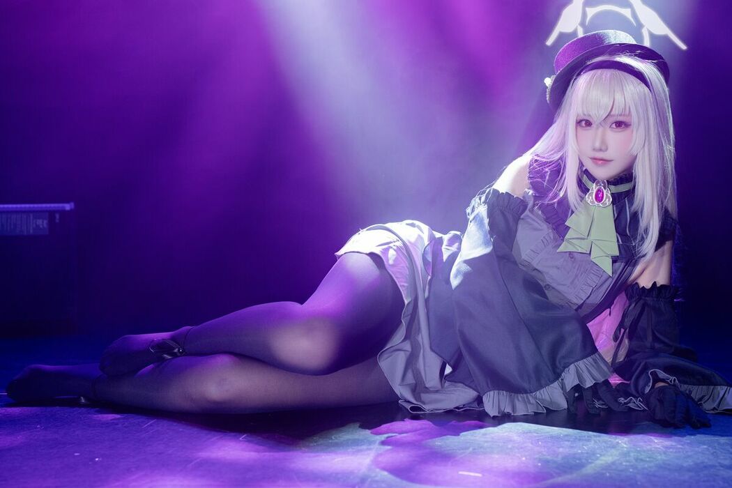 Coser@lunananya – 碧蓝档案 歌住樱子 偶像 (38P)