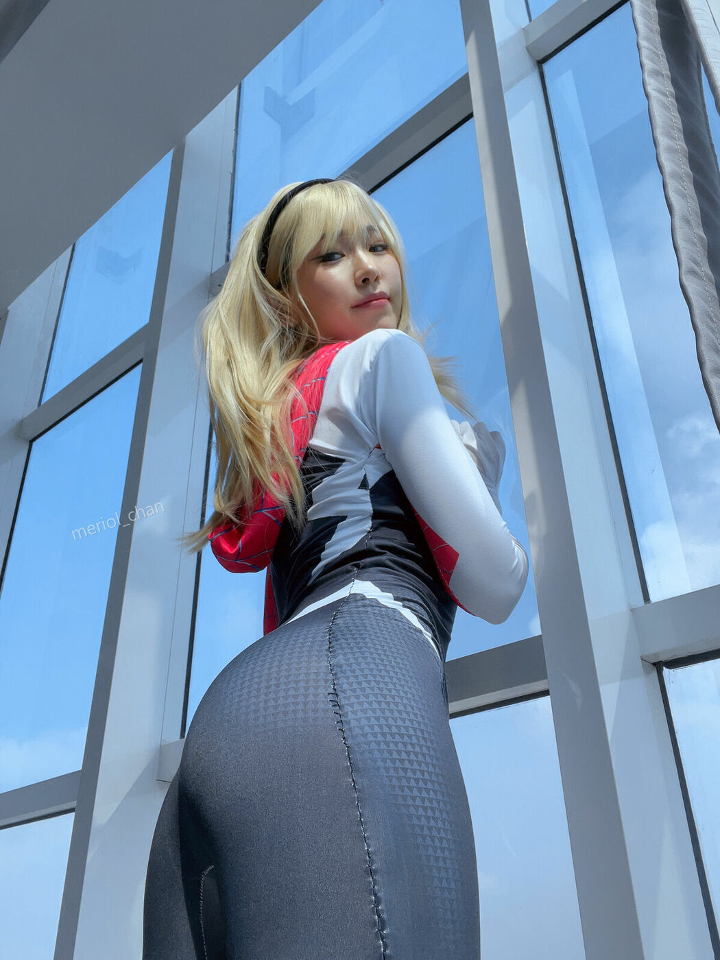 Coser@Meriol Chan – Gwen (76P – 1V)