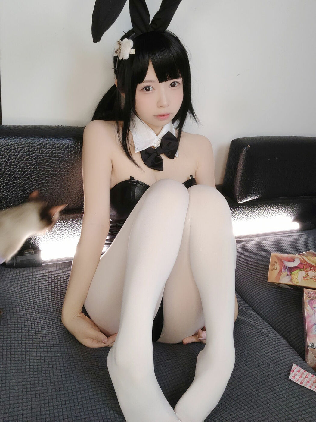 Coser@十万珍吱伏特 – 黑兔 (61P)
