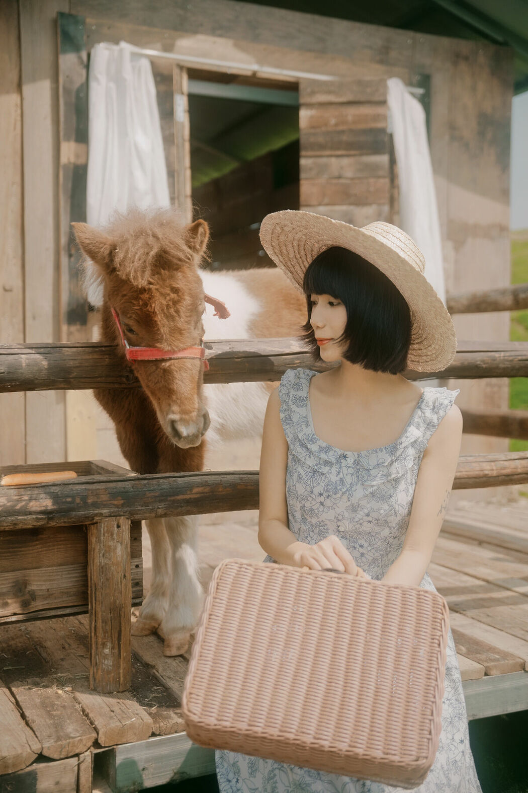 YiTuYu艺图语 Vol.8862 Te Te (51P)