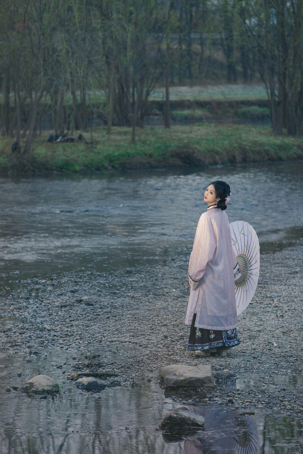 YiTuYu艺图语 Vol.8869 Yi Ming (43P)