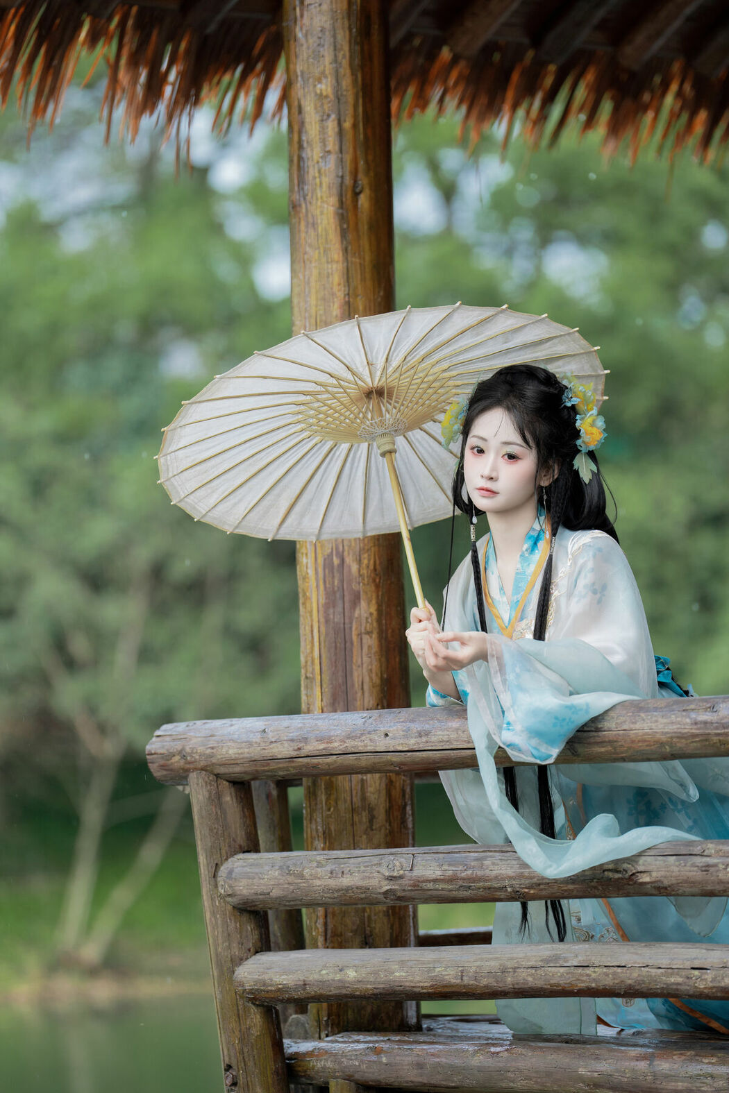 YiTuYu艺图语 Vol.8870 Jiao Yi Zhi Sui Sui (32P)