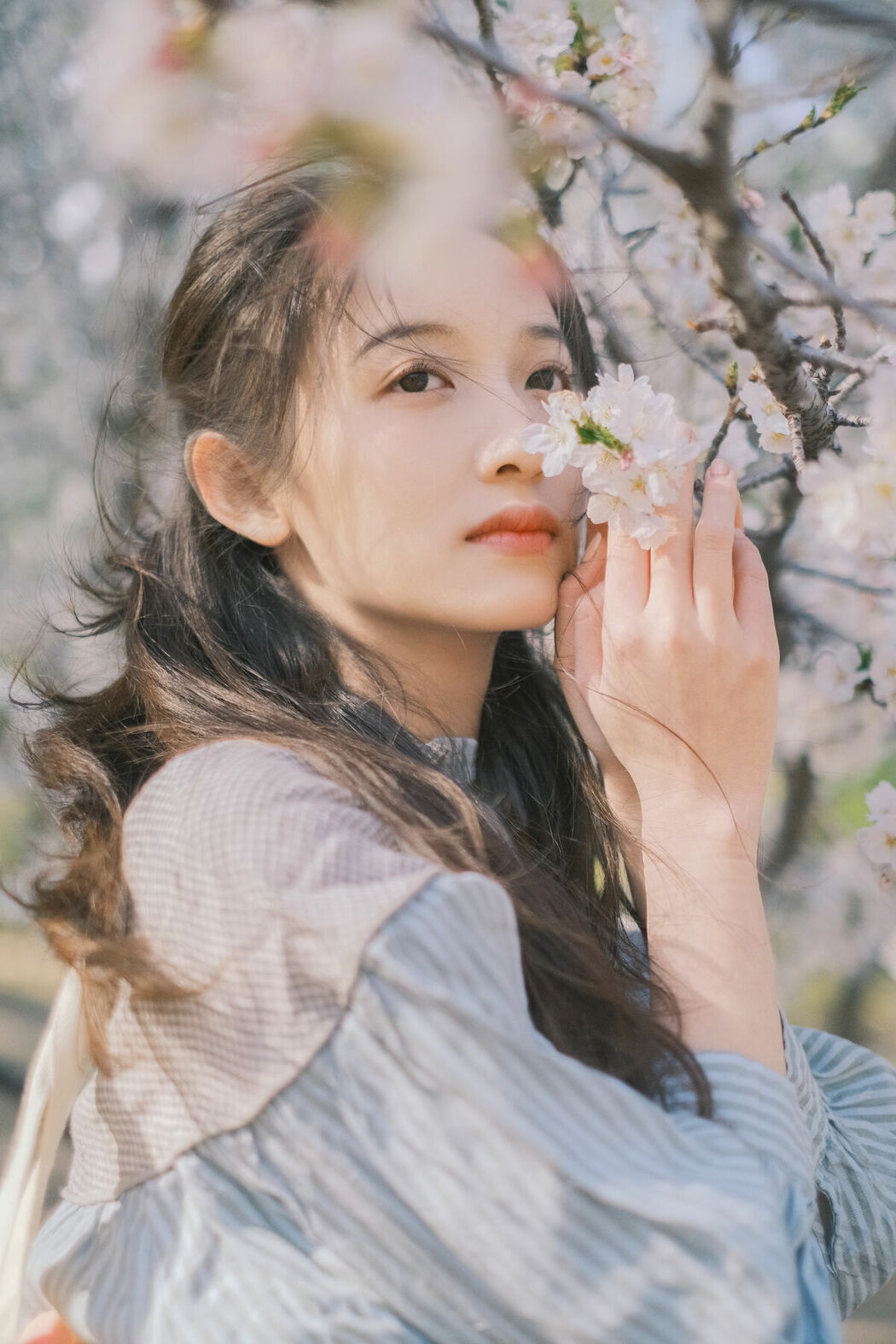 YiTuYu艺图语 Vol.8867 Tong (31P)