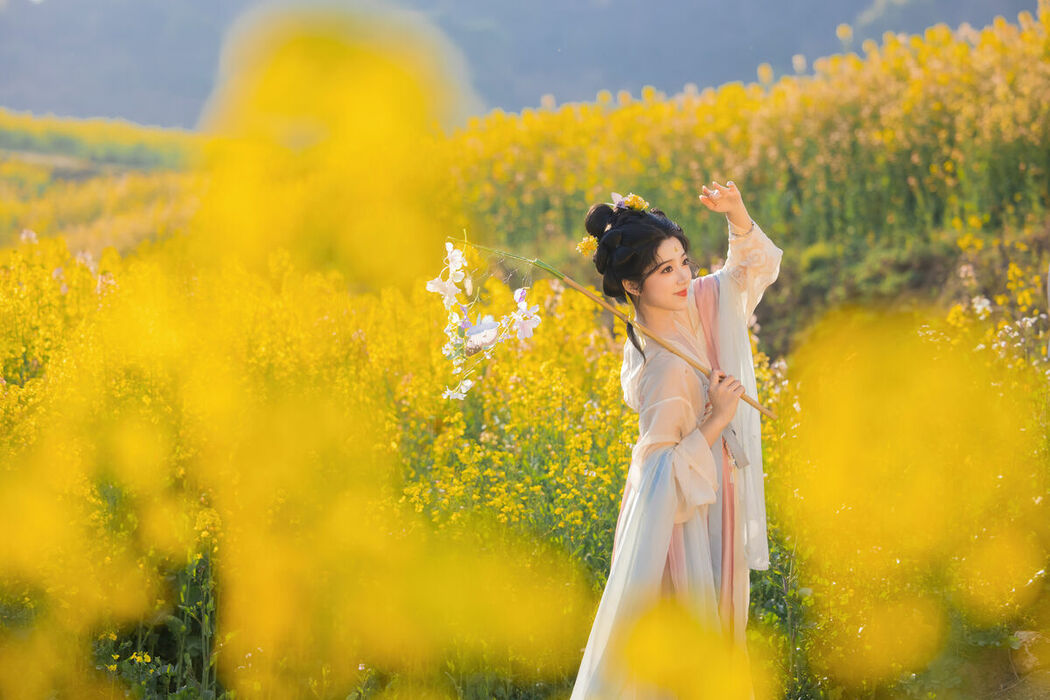 YiTuYu艺图语 Vol.8860 Yimi (38P)