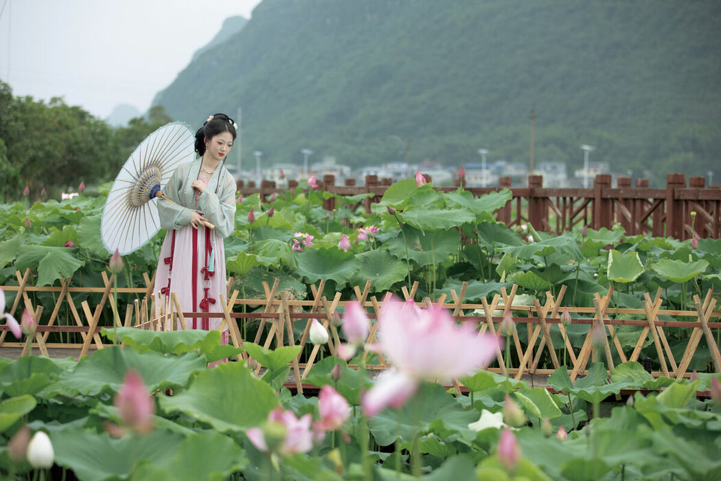 YiTuYu艺图语 Vol.8865 Ying Ying (34P)