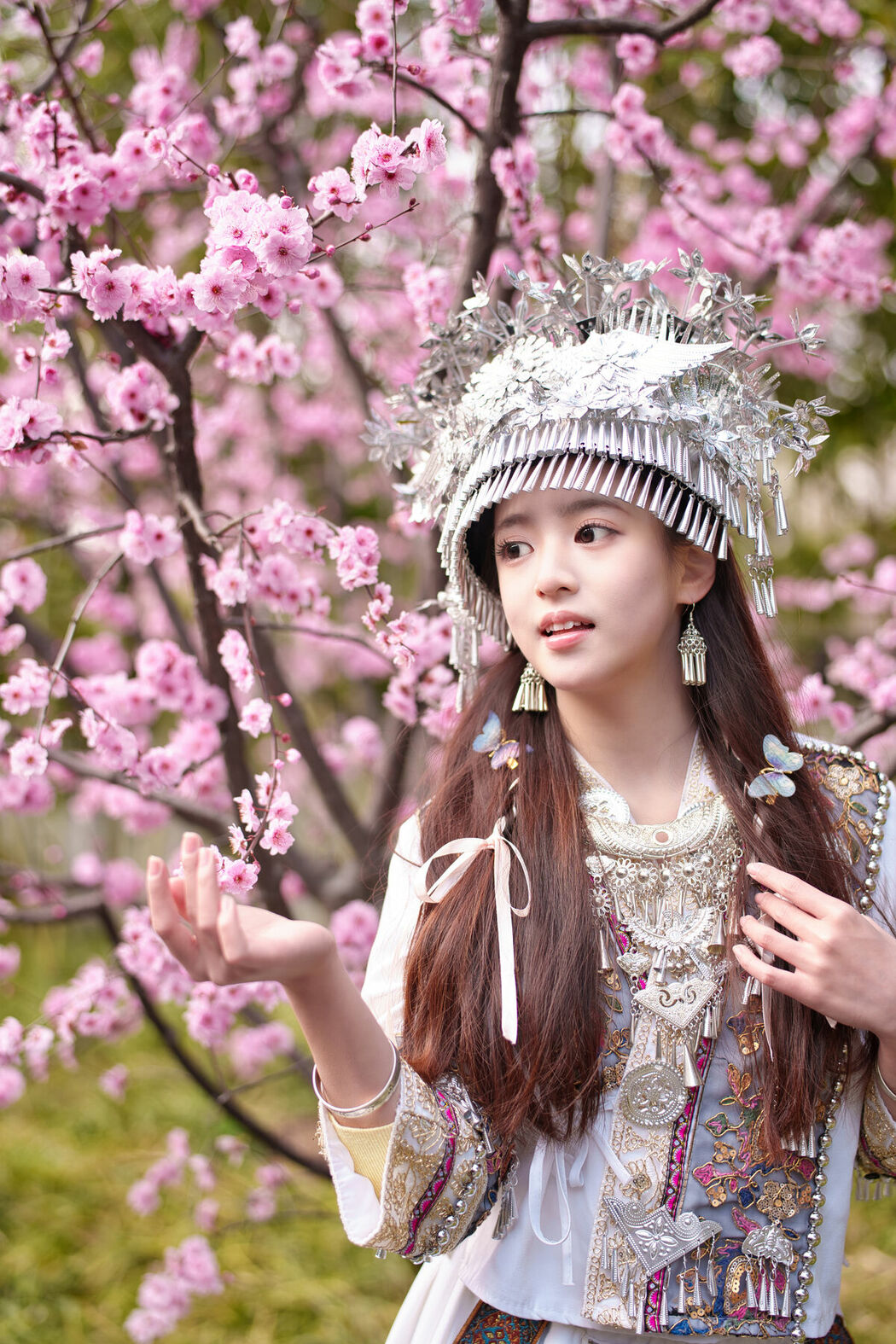 YiTuYu艺图语 Vol.8863 Xiao Yi (61P)