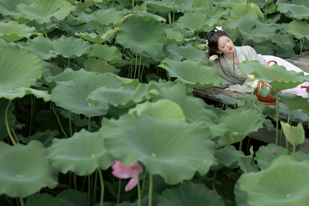 YiTuYu艺图语 Vol.8865 Ying Ying (34P)