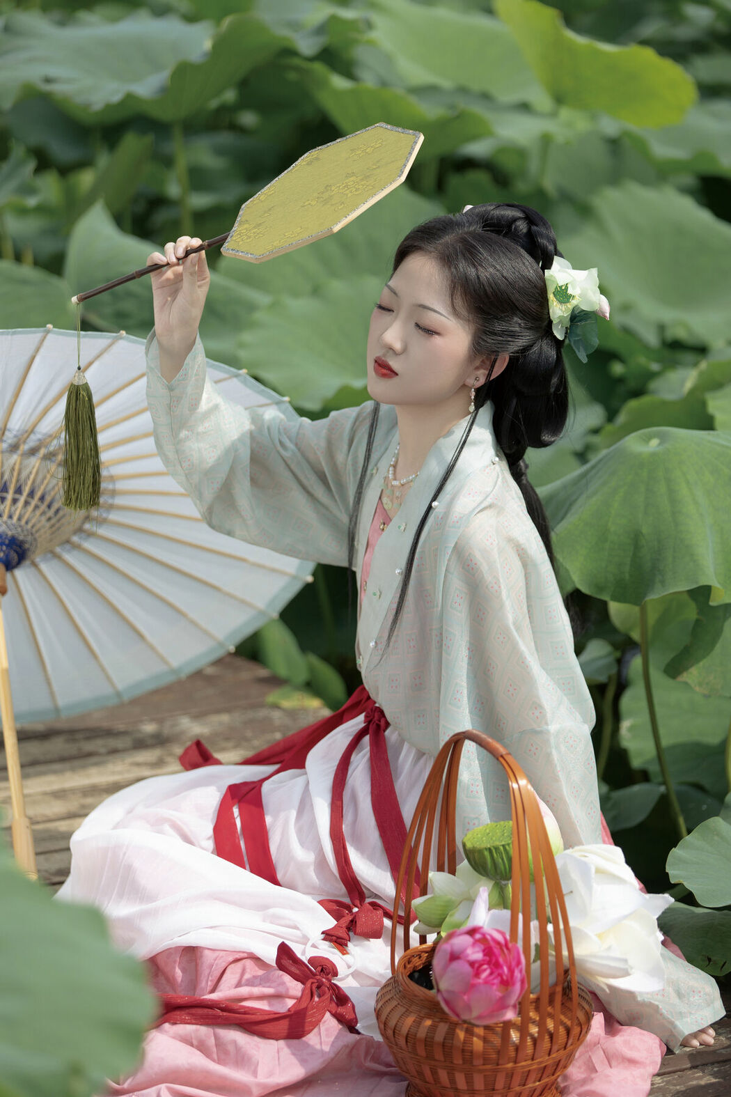 YiTuYu艺图语 Vol.8865 Ying Ying (34P)