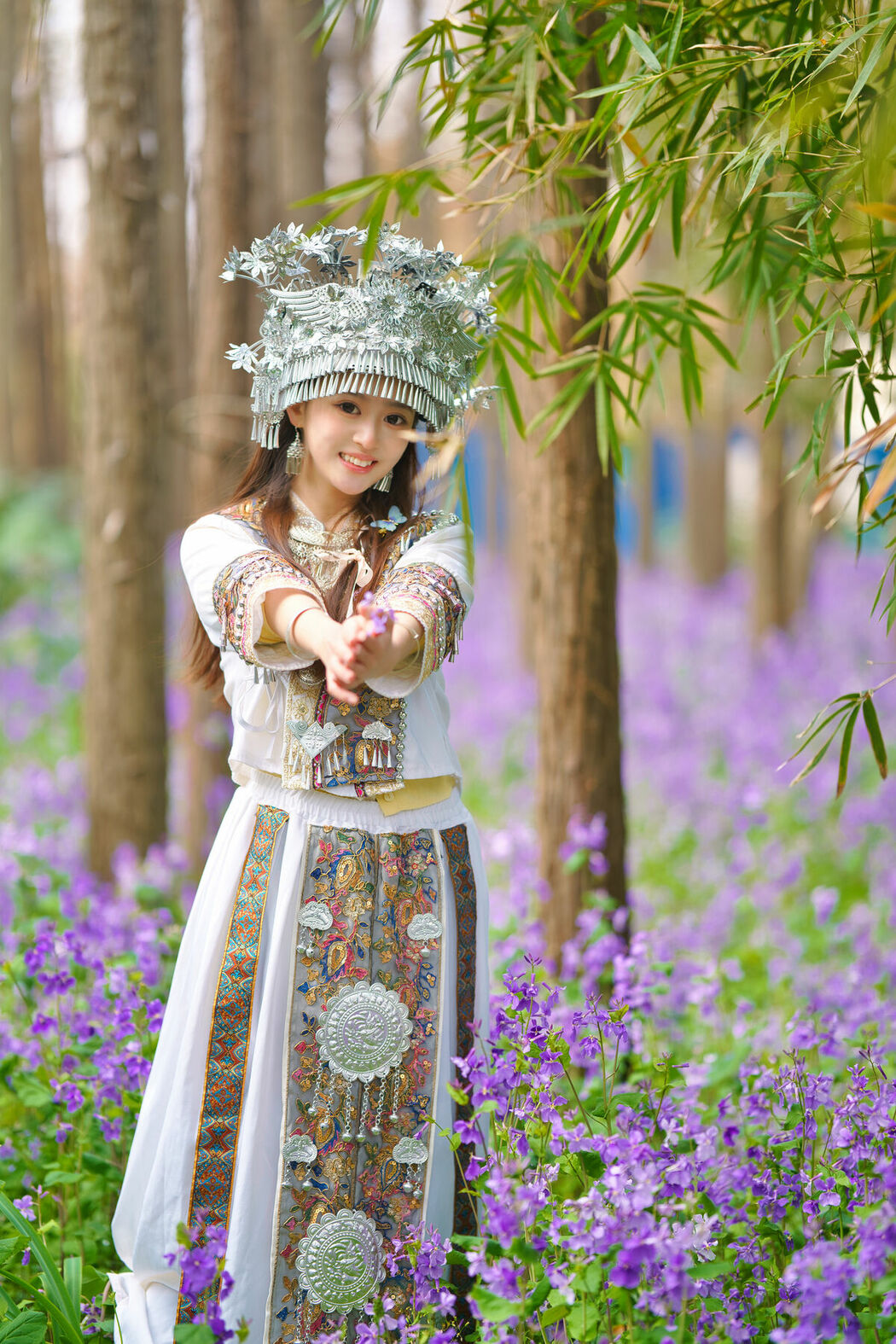 YiTuYu艺图语 Vol.8863 Xiao Yi (61P)