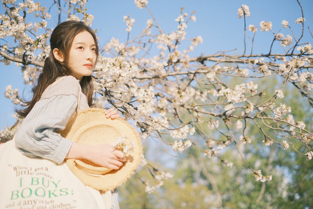 YiTuYu艺图语 Vol.8867 Tong (31P)