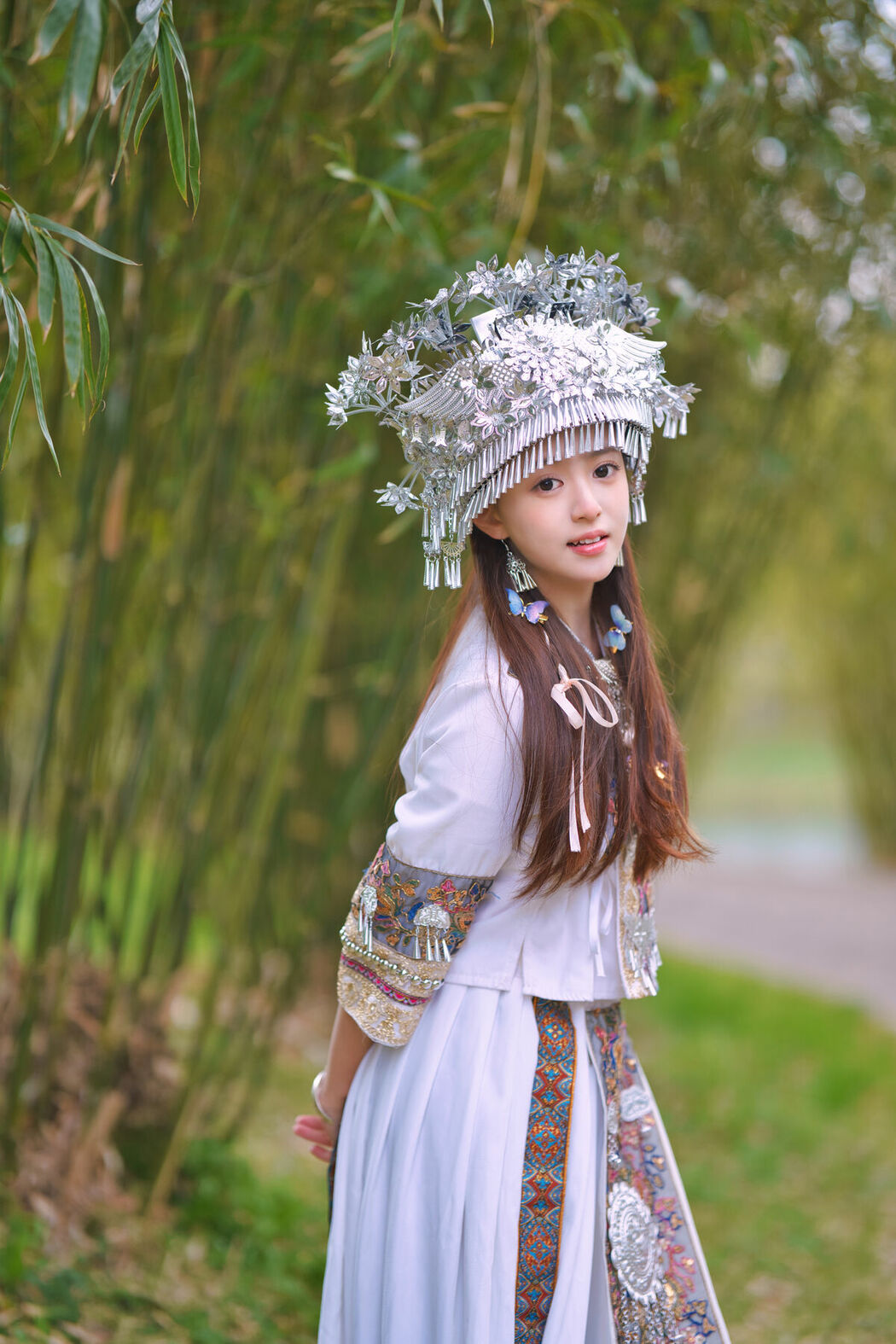 YiTuYu艺图语 Vol.8863 Xiao Yi (61P)