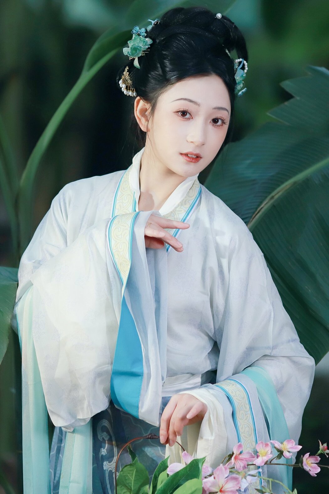 YiTuYu艺图语 Vol.8859 Xiao Wang Sui Bin Bin (14P) Cover Photo