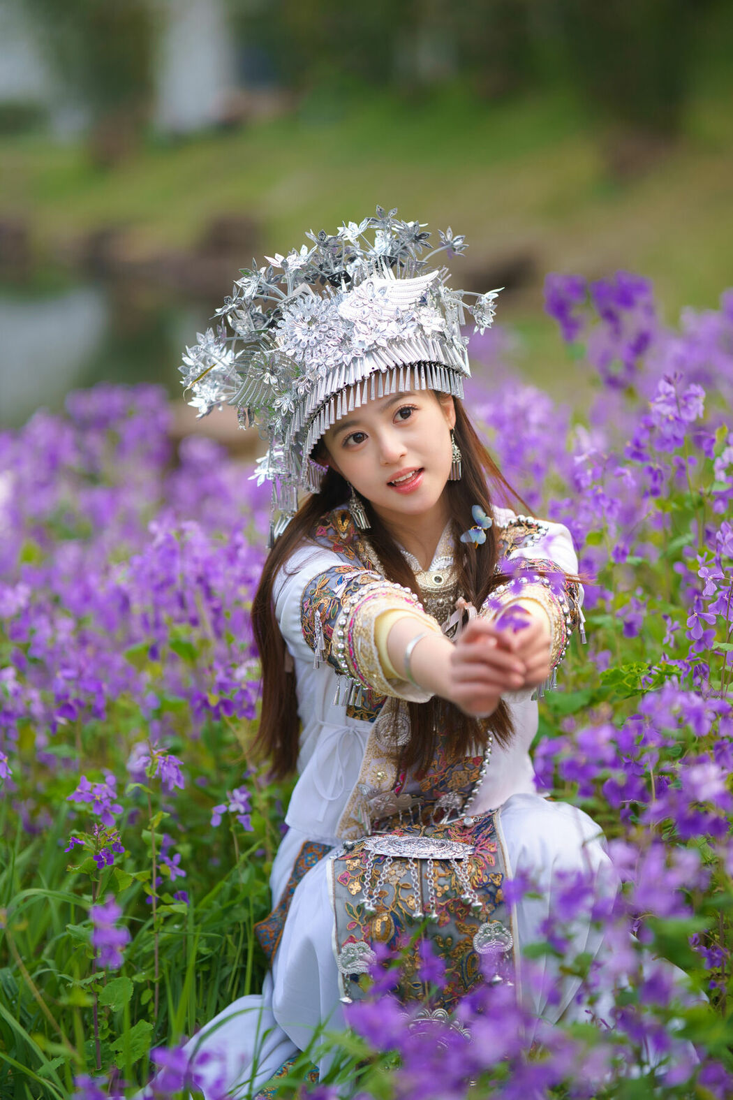 YiTuYu艺图语 Vol.8863 Xiao Yi (61P)