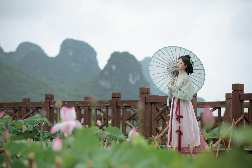 YiTuYu艺图语 Vol.8865 Ying Ying (34P)