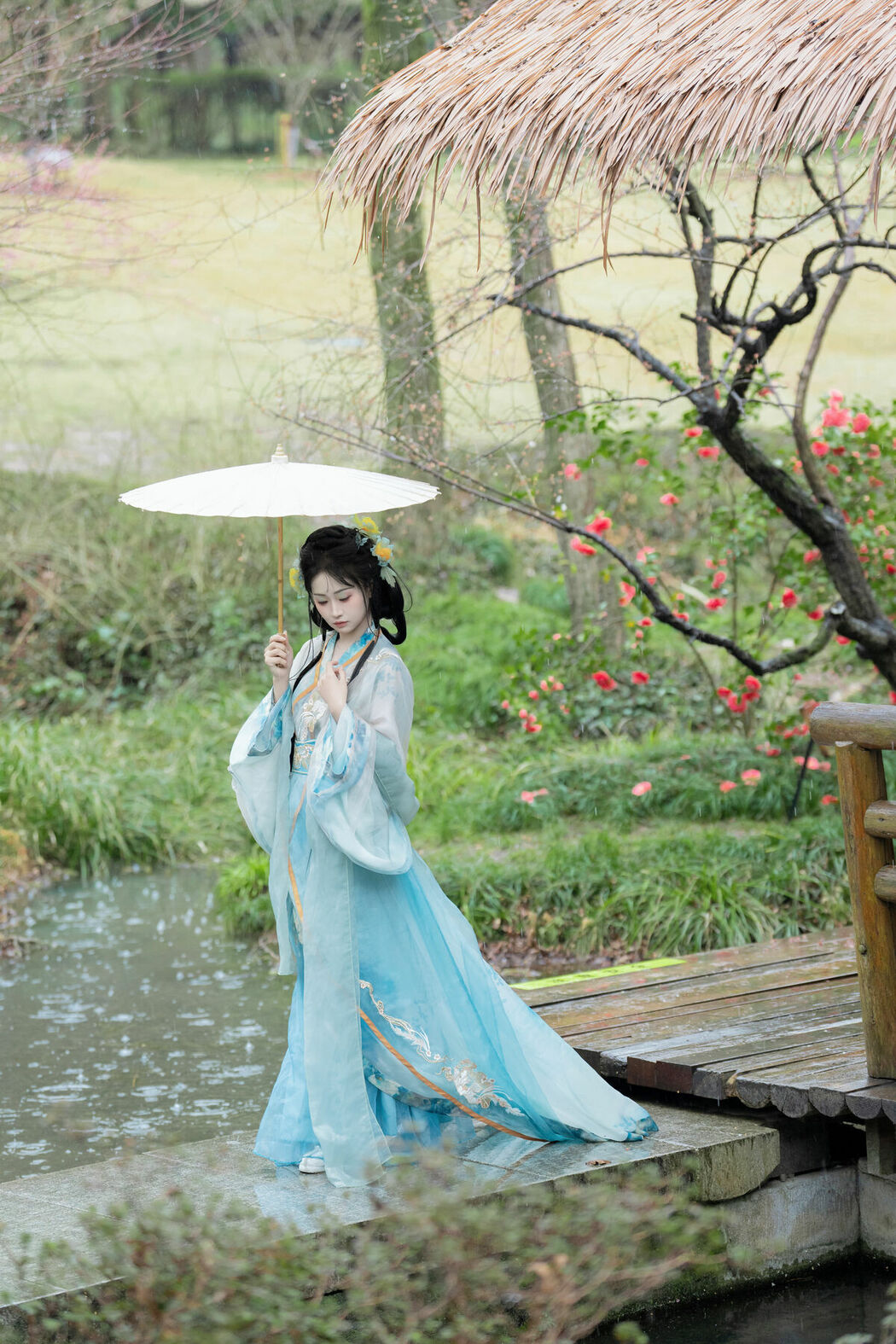 YiTuYu艺图语 Vol.8870 Jiao Yi Zhi Sui Sui (32P)