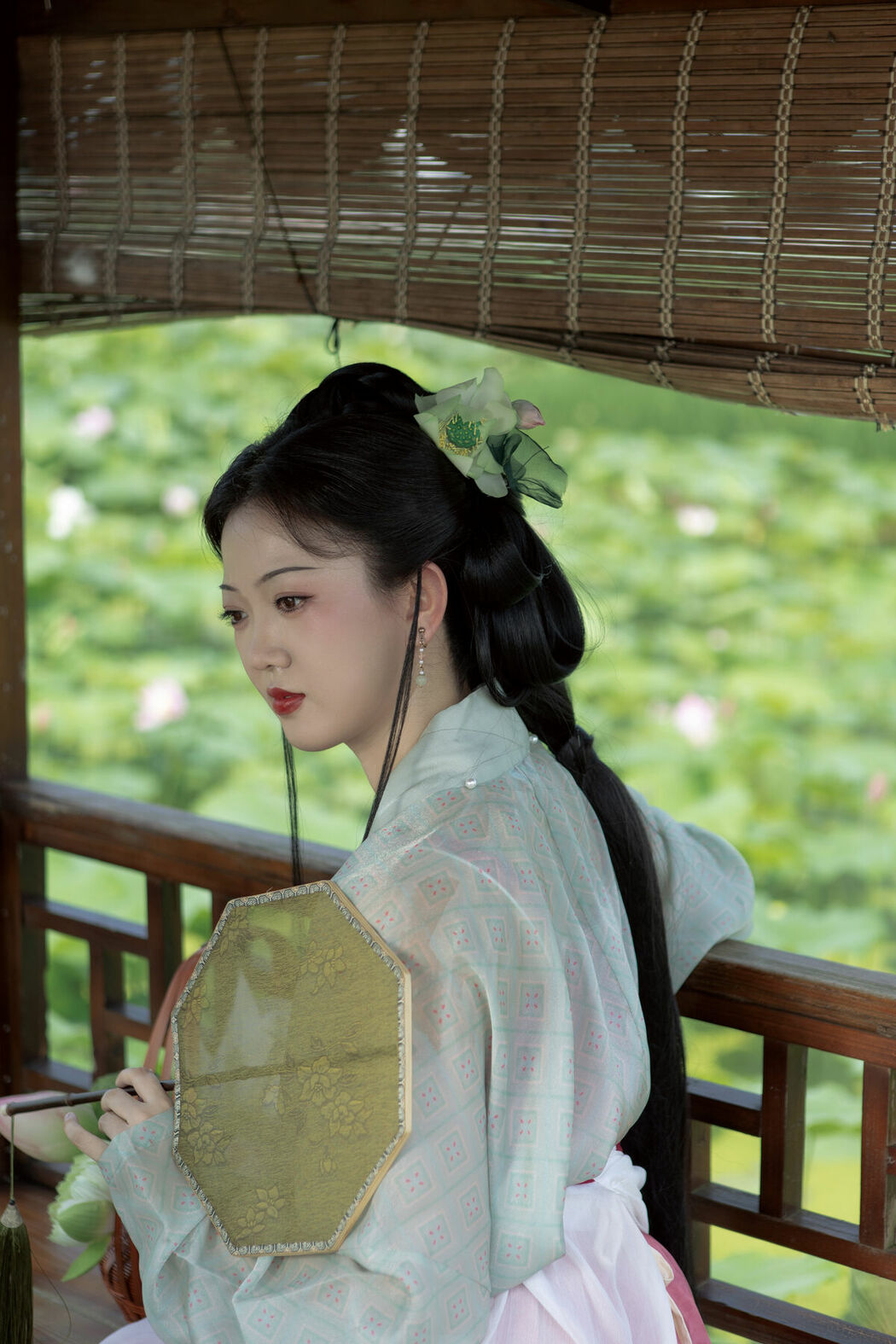 YiTuYu艺图语 Vol.8865 Ying Ying (34P)