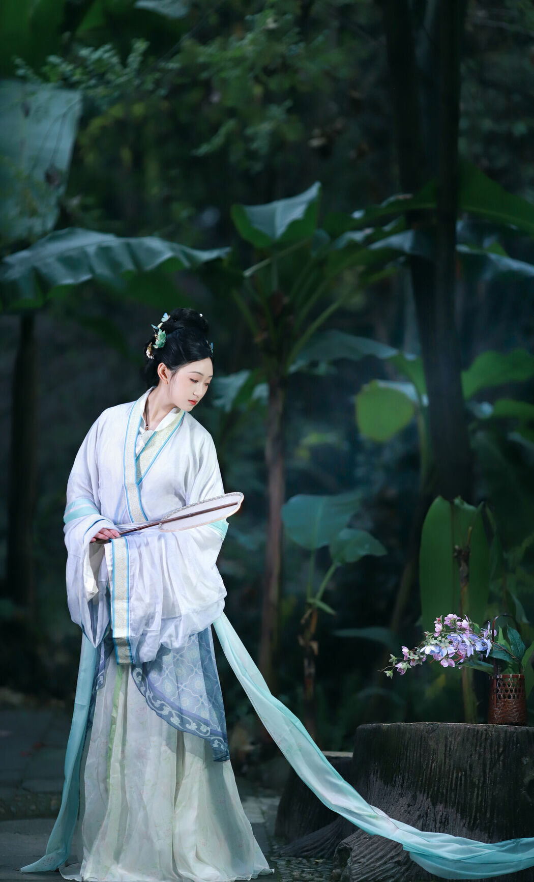 YiTuYu艺图语 Vol.8859 Xiao Wang Sui Bin Bin (14P)