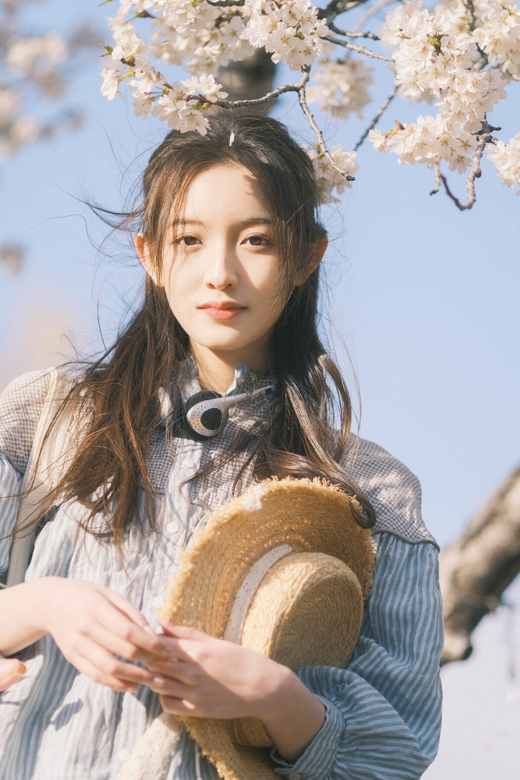 YiTuYu艺图语 Vol.8867 Tong (31P)