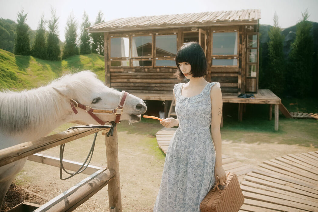 YiTuYu艺图语 Vol.8862 Te Te (51P)