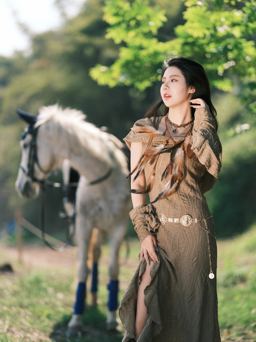 YiTuYu艺图语 Vol.8864 Bu Gen Sui (40P)