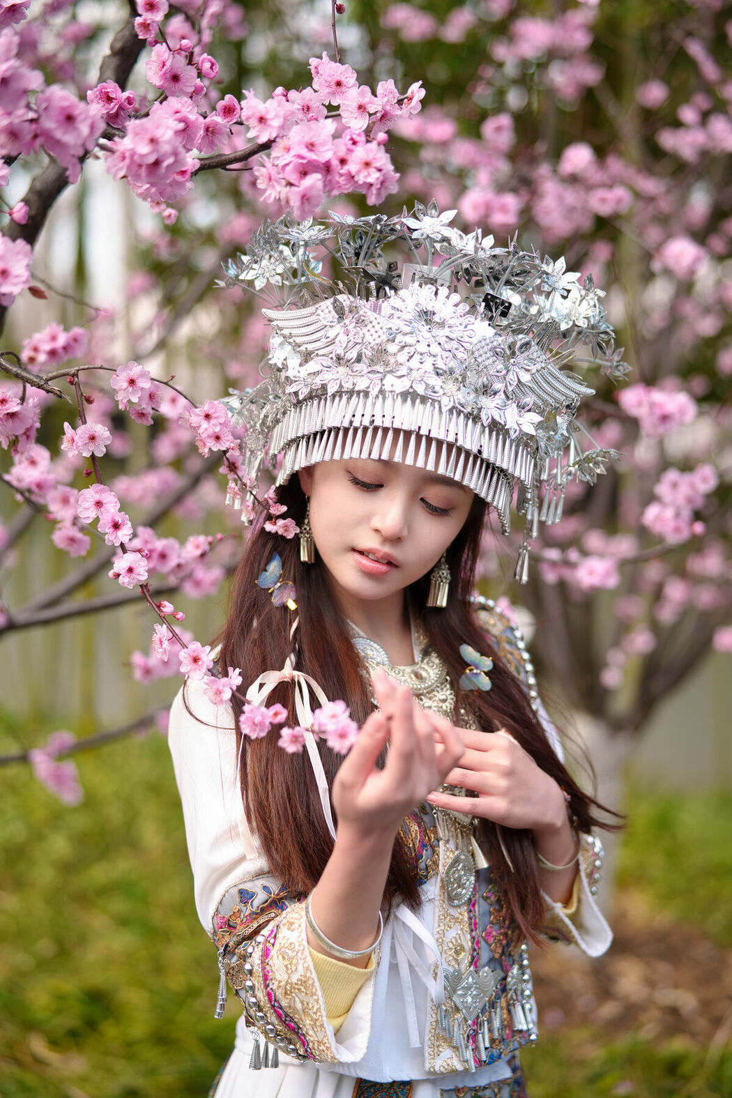 YiTuYu艺图语 Vol.8863 Xiao Yi (61P)