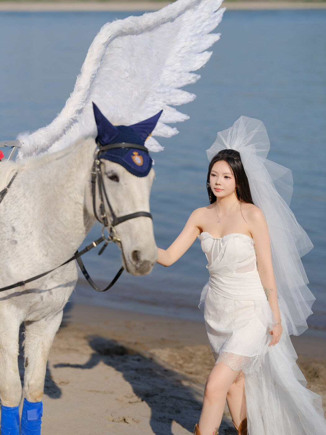 YiTuYu艺图语 Vol.8882 z (17P)