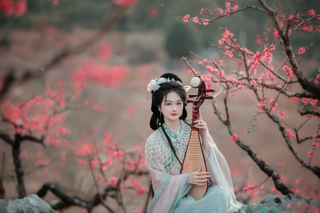 YiTuYu艺图语 Vol.8879 Da Wai Wai Ge (45P)