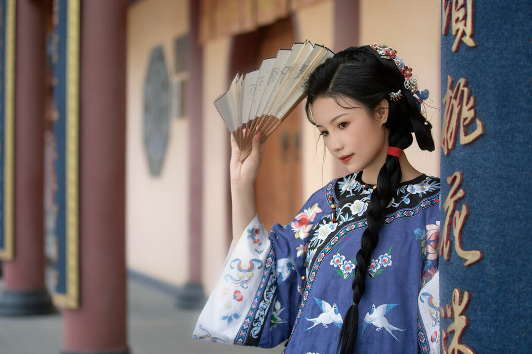 YiTuYu艺图语 Vol.8883 Xin Xin (38P)