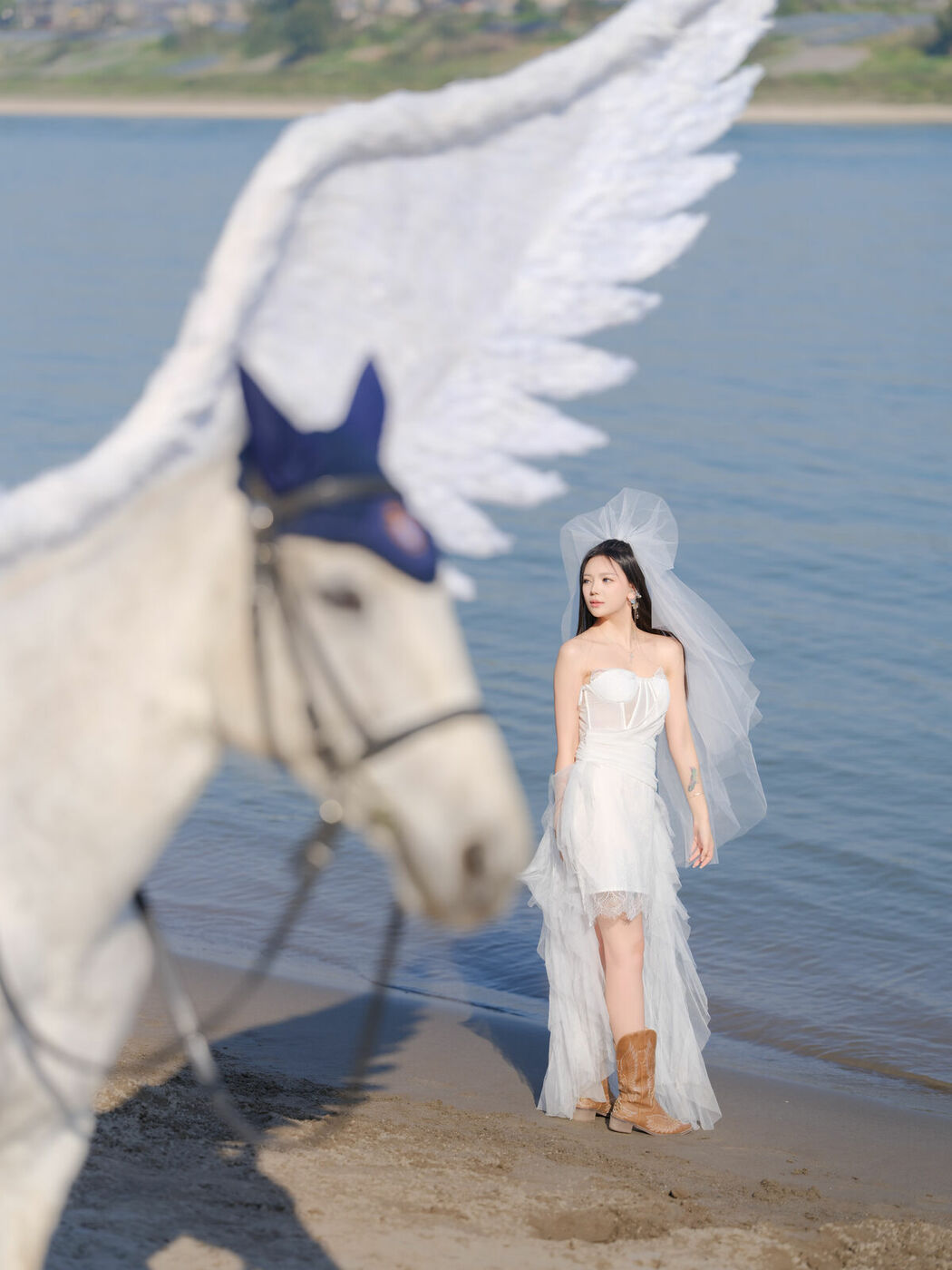 YiTuYu艺图语 Vol.8882 z (17P)