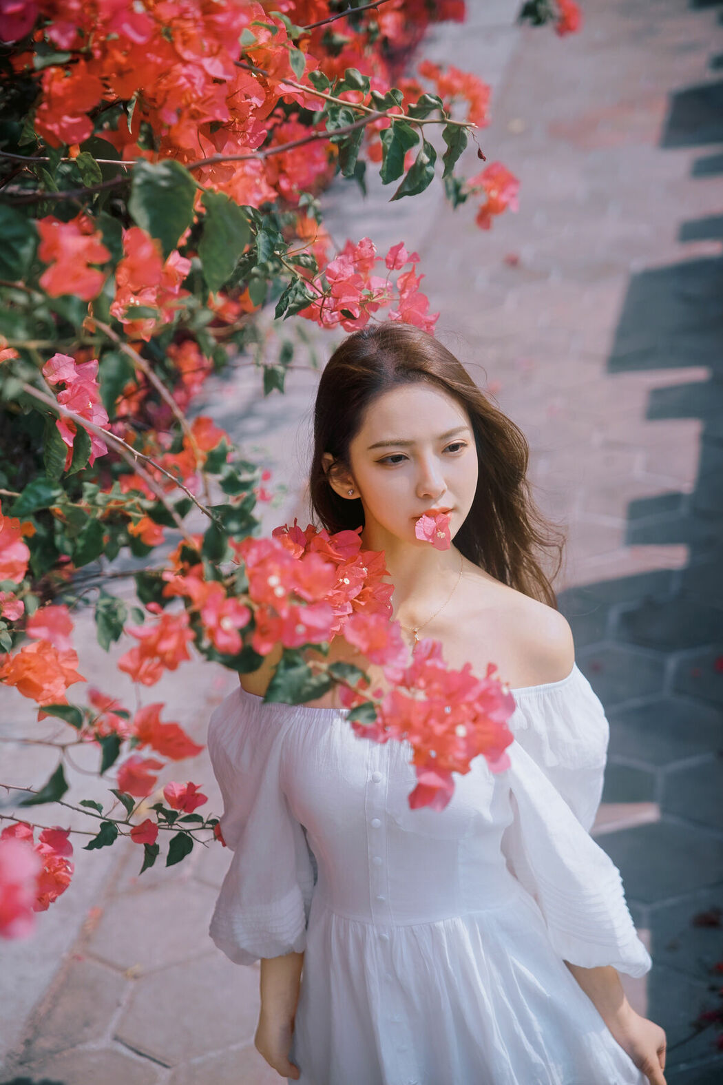 YiTuYu艺图语 Vol.8884 Ying Er YY (47P)