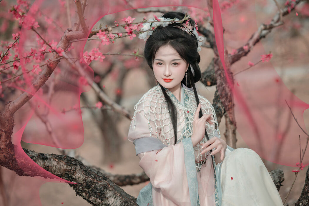 YiTuYu艺图语 Vol.8879 Da Wai Wai Ge (45P)