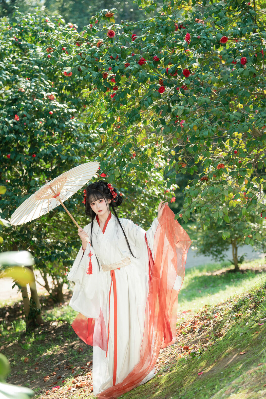 YiTuYu艺图语 Vol.8881 Jiao Yi Zhi Sui Sui (28P)