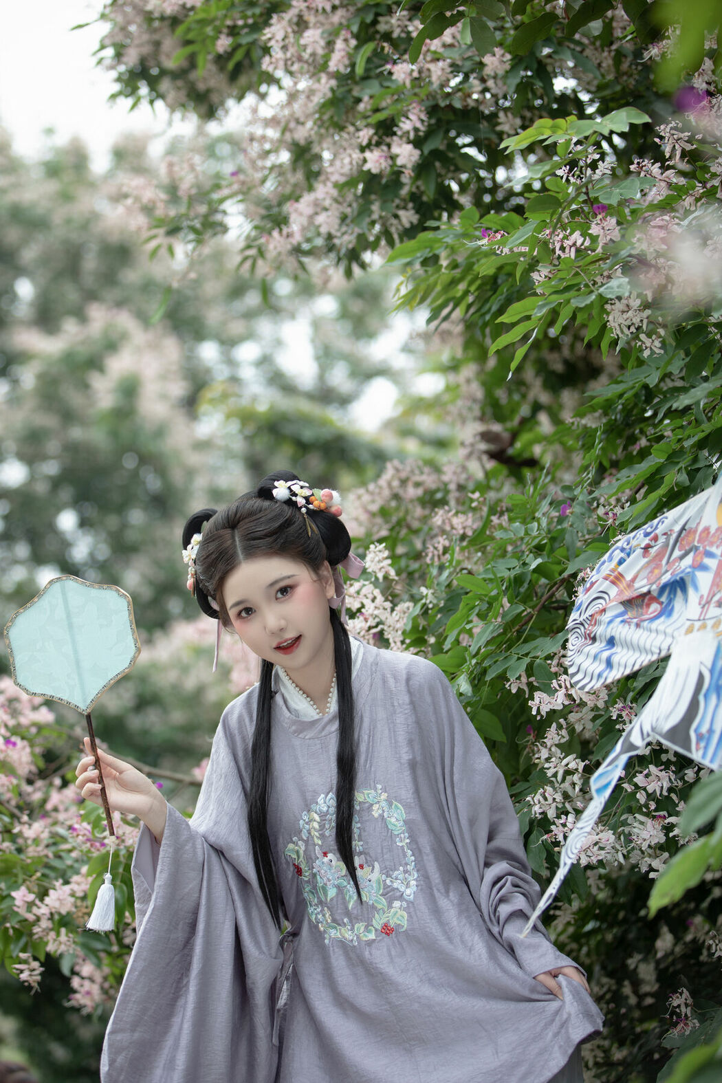 YiTuYu艺图语 Vol.8872 E E Chi Bu Bao (37P)