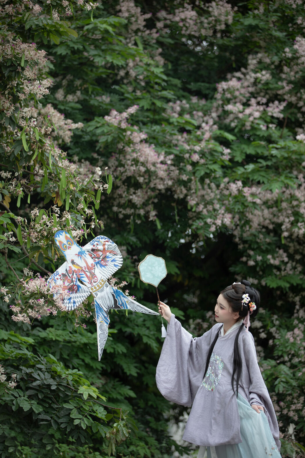 YiTuYu艺图语 Vol.8872 E E Chi Bu Bao (37P)