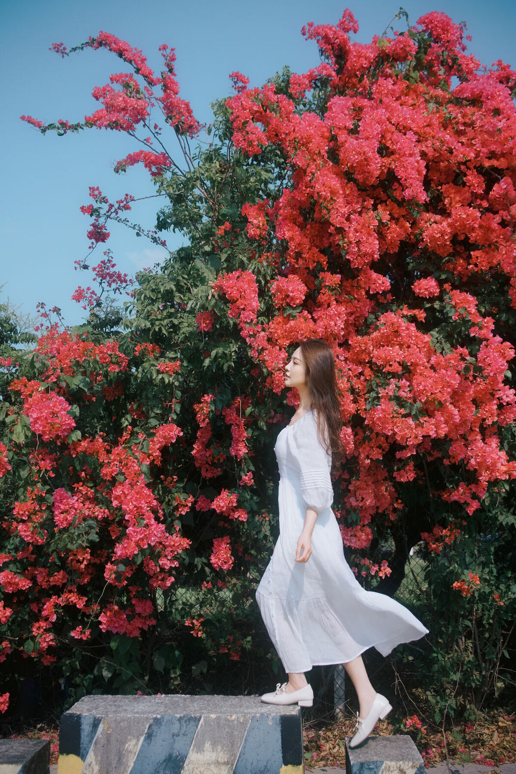 YiTuYu艺图语 Vol.8884 Ying Er YY (47P)