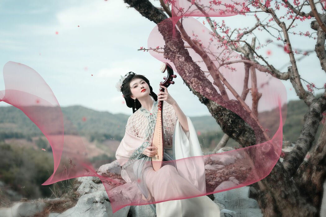 YiTuYu艺图语 Vol.8879 Da Wai Wai Ge (45P)