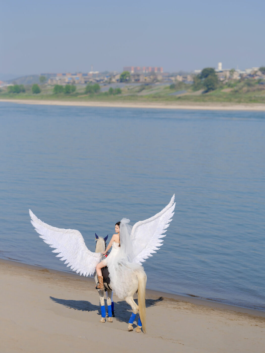 YiTuYu艺图语 Vol.8882 z (17P)