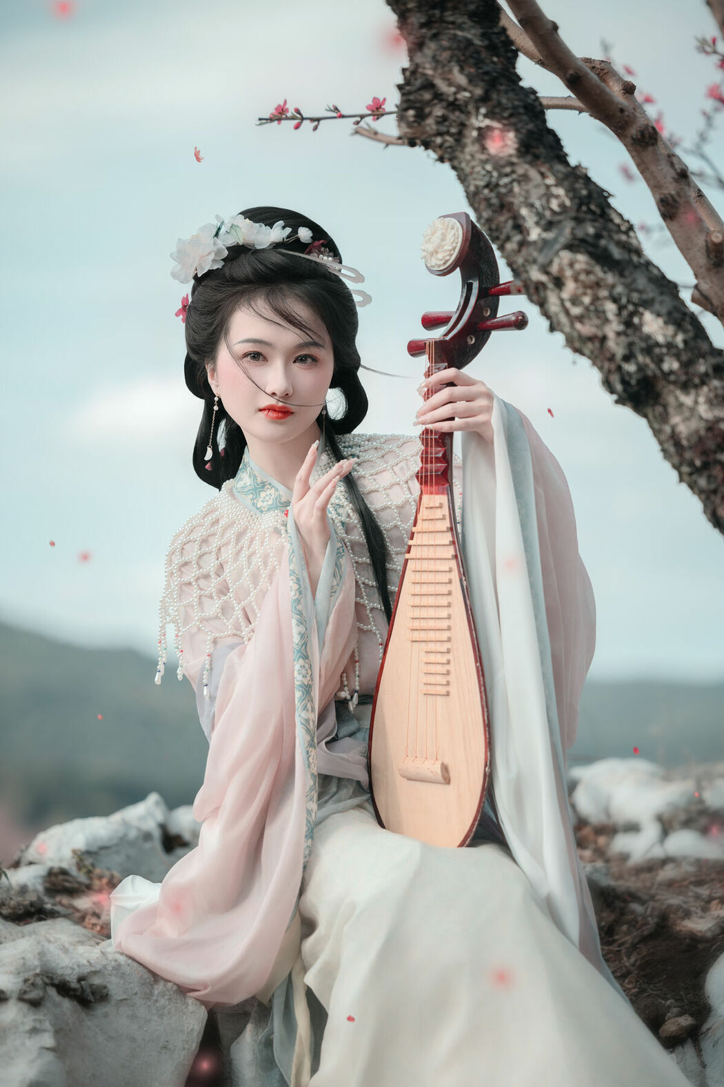 YiTuYu艺图语 Vol.8879 Da Wai Wai Ge (45P)