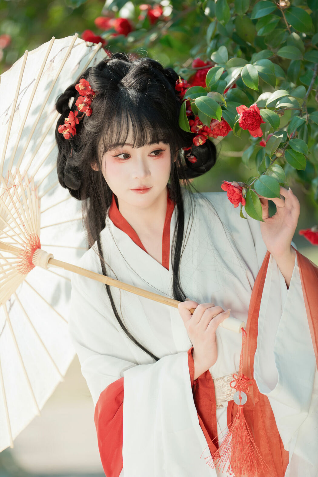 YiTuYu艺图语 Vol.8881 Jiao Yi Zhi Sui Sui (28P)