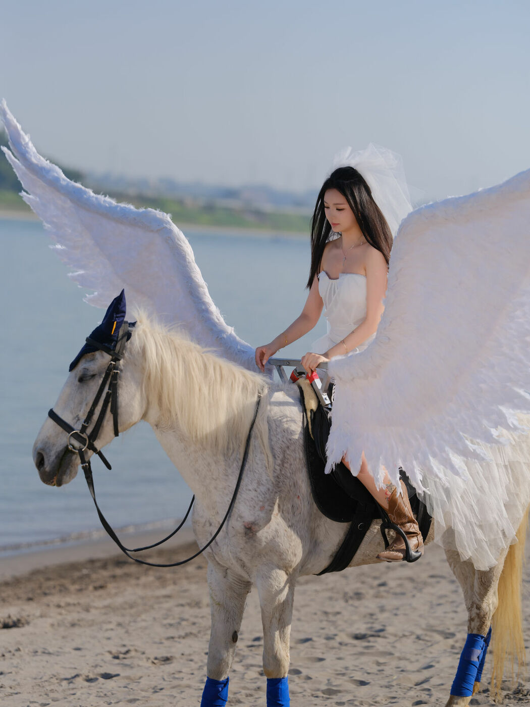 YiTuYu艺图语 Vol.8882 z (17P)