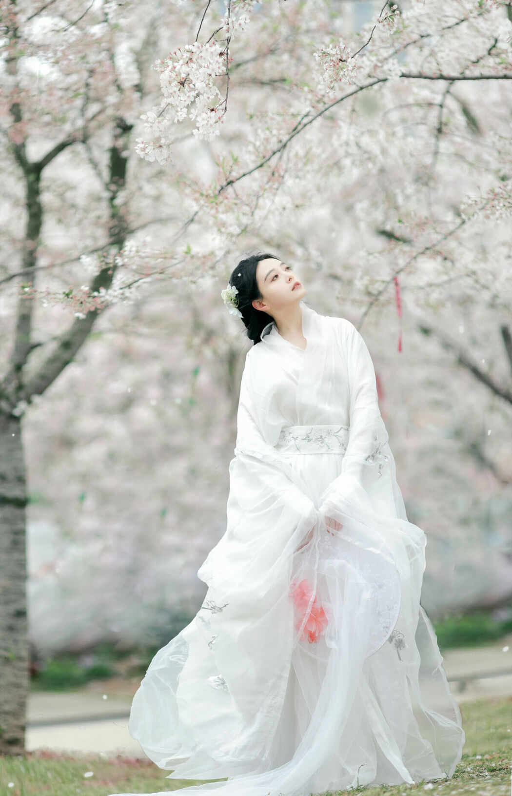 YiTuYu艺图语 Vol.8880 Sui Sui Ru Yi (15P)