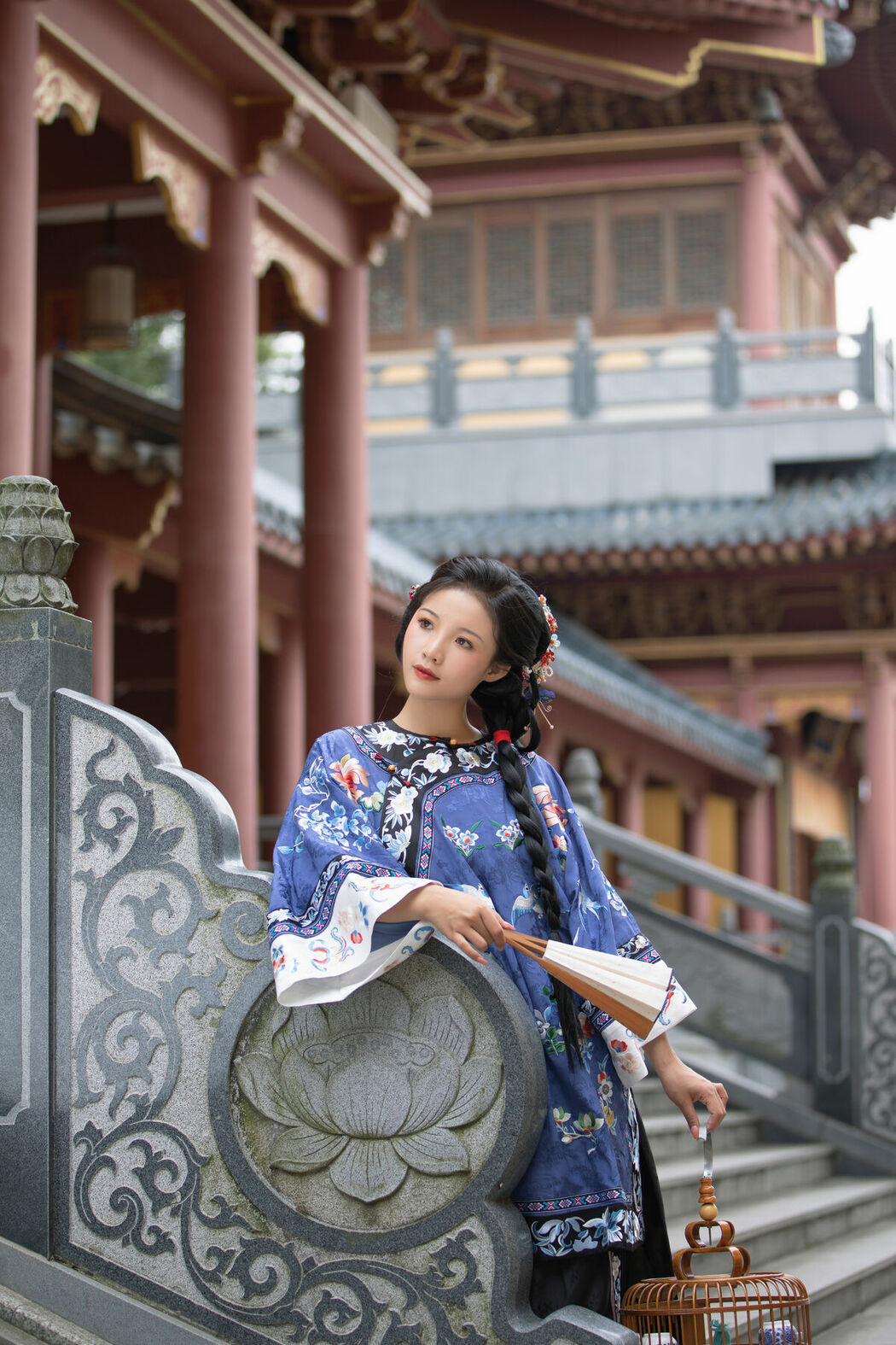 YiTuYu艺图语 Vol.8883 Xin Xin (38P)