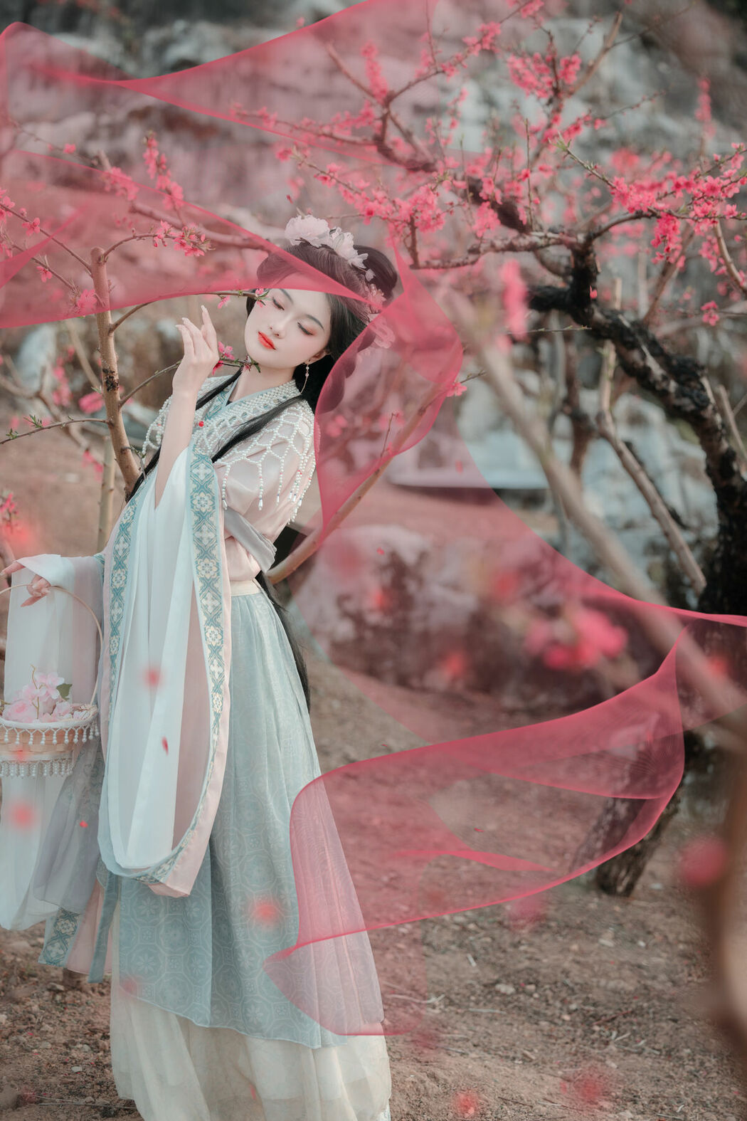 YiTuYu艺图语 Vol.8879 Da Wai Wai Ge (45P)