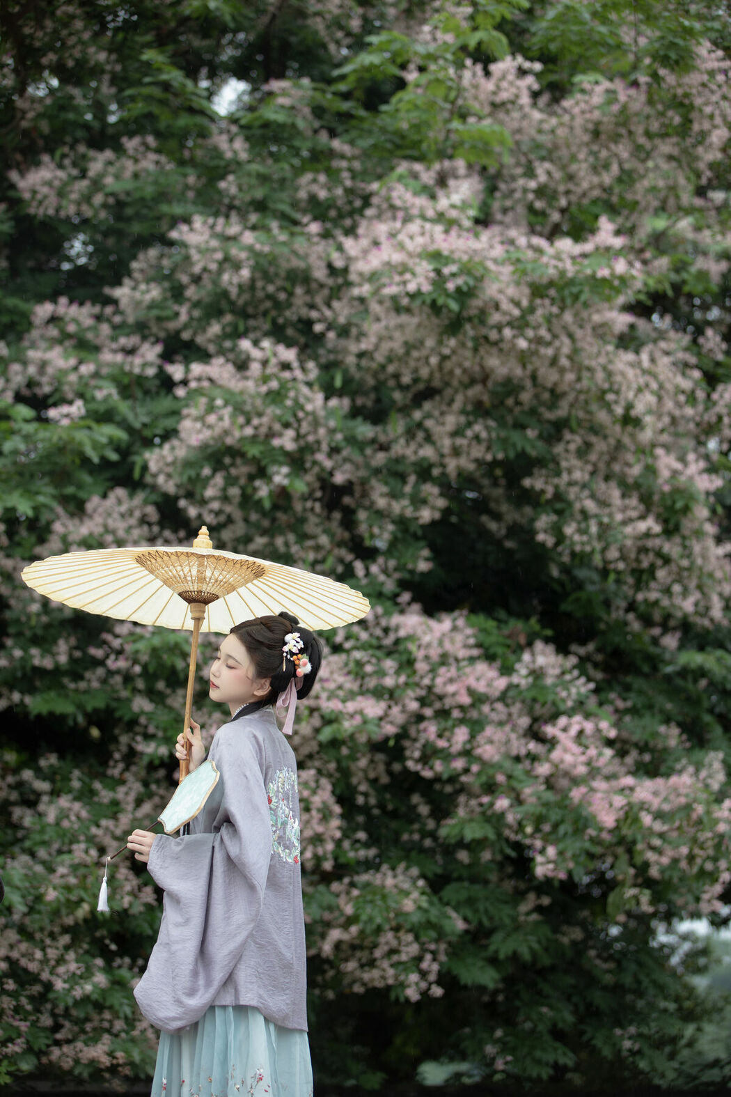 YiTuYu艺图语 Vol.8872 E E Chi Bu Bao (37P)